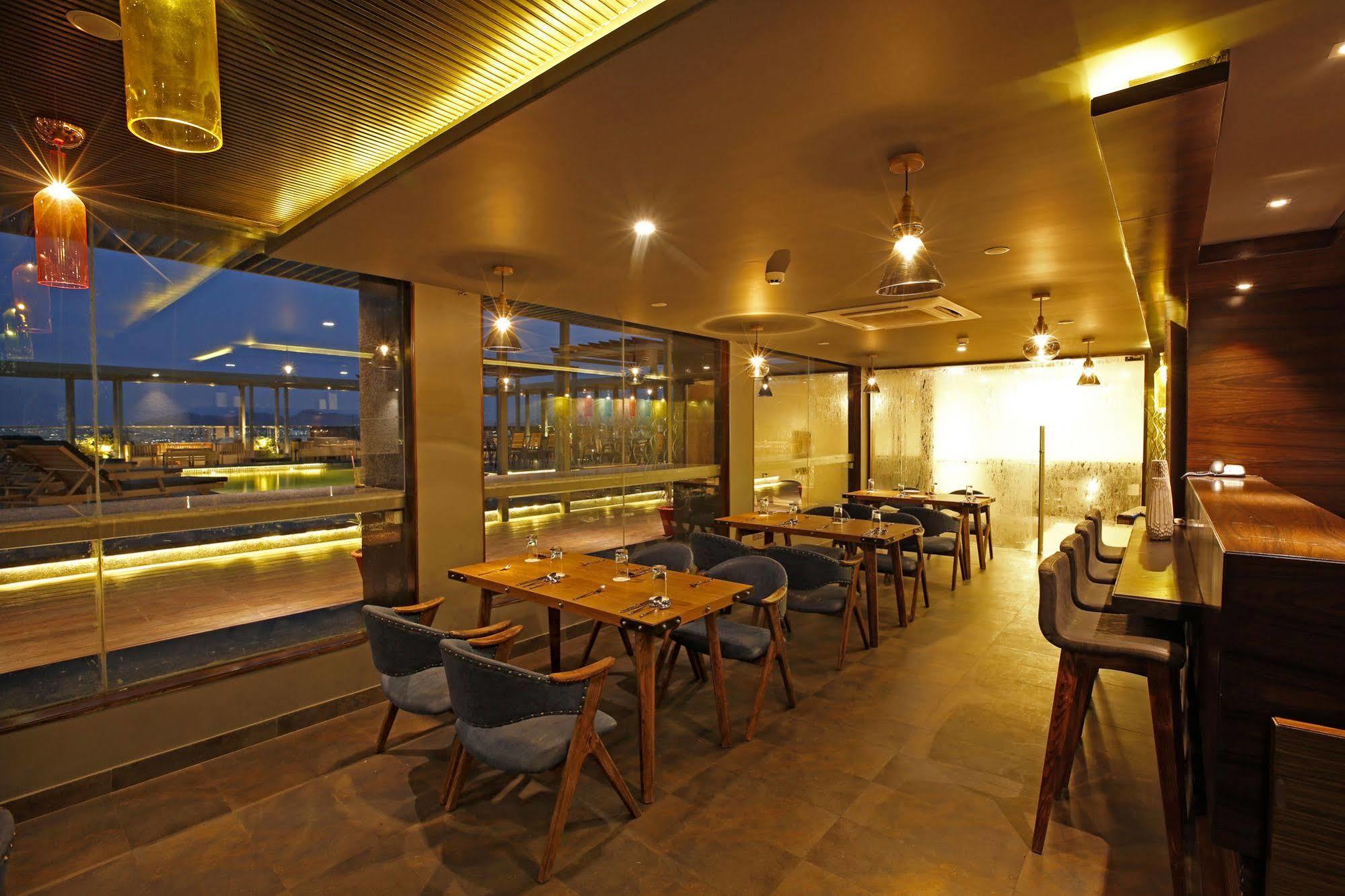 Grand Xenia Hotel Ajmer Luaran gambar